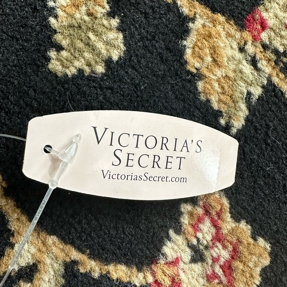 Victoria secret large tote. New with zipper    sequined front and back - Picture 5 of 5